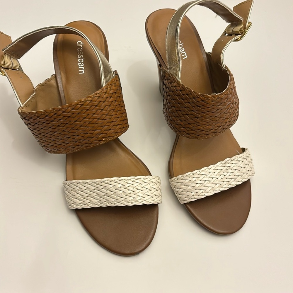Dress Barn sandals brown and cream braided straps 3 1/2 inch heels size 6